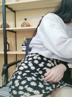 技师再现江湖大哥挺会享受直接来双飞大胸姐妹花配合默契让人飘飘欲仙沉醉其中